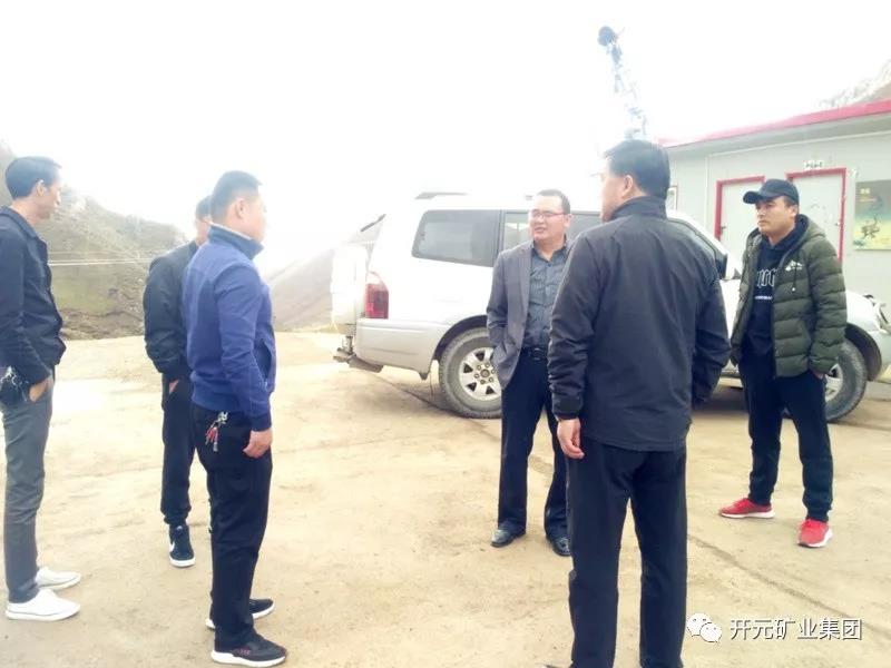 科學(xué)發(fā)展 統(tǒng)籌兼顧 穩(wěn)步生產(chǎn)│州、縣國(guó)土資源局領(lǐng)導(dǎo)赴興海銅鑫進(jìn)行年檢
