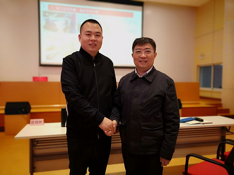 豫商赴滬，共研發(fā)展│許明月董事長參加民建河南省企業(yè)家會員班培訓