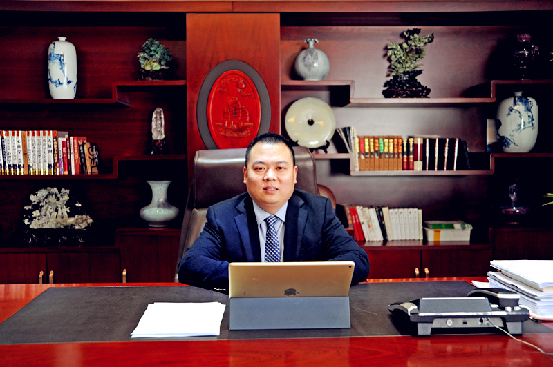 新時(shí)代，我們堅(jiān)定前行