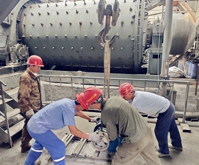 王家河選礦廠 | 清涼護航戰(zhàn)高溫，多維發(fā)力保生產